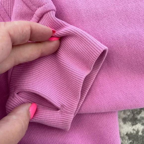 Lululemon full zip semi cropped hoodie. Size xs-sm. - Picture 5 of 9